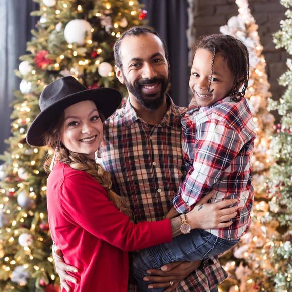 Meet your Posher, Nikki - Picture 1 of 1